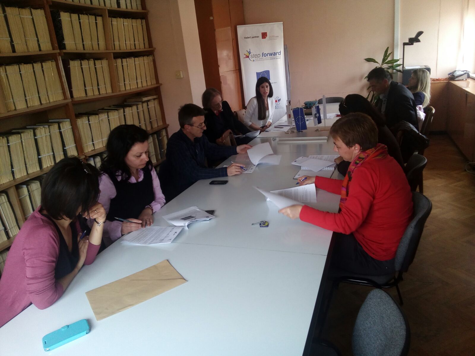 ODRŽANI SASTANCI RADNIH SKUPINA ZA USVAJANJE &bdquo;SMJERNICA O POKRETANJU, IMPLEMENTACIJI I PRAĆENJU PROJEKATA I INICIJATIVA&ldquo; U SKLOPU PROJEKTA &ldquo;STEP FORWARD&rdquo;
