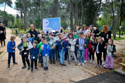Predstavljen ki&scaron;ni vrt u Parku Vruljica uređen kroz projekt STREAM: Vrtićka djeca posadila cvijeće i dijelila eko poruke