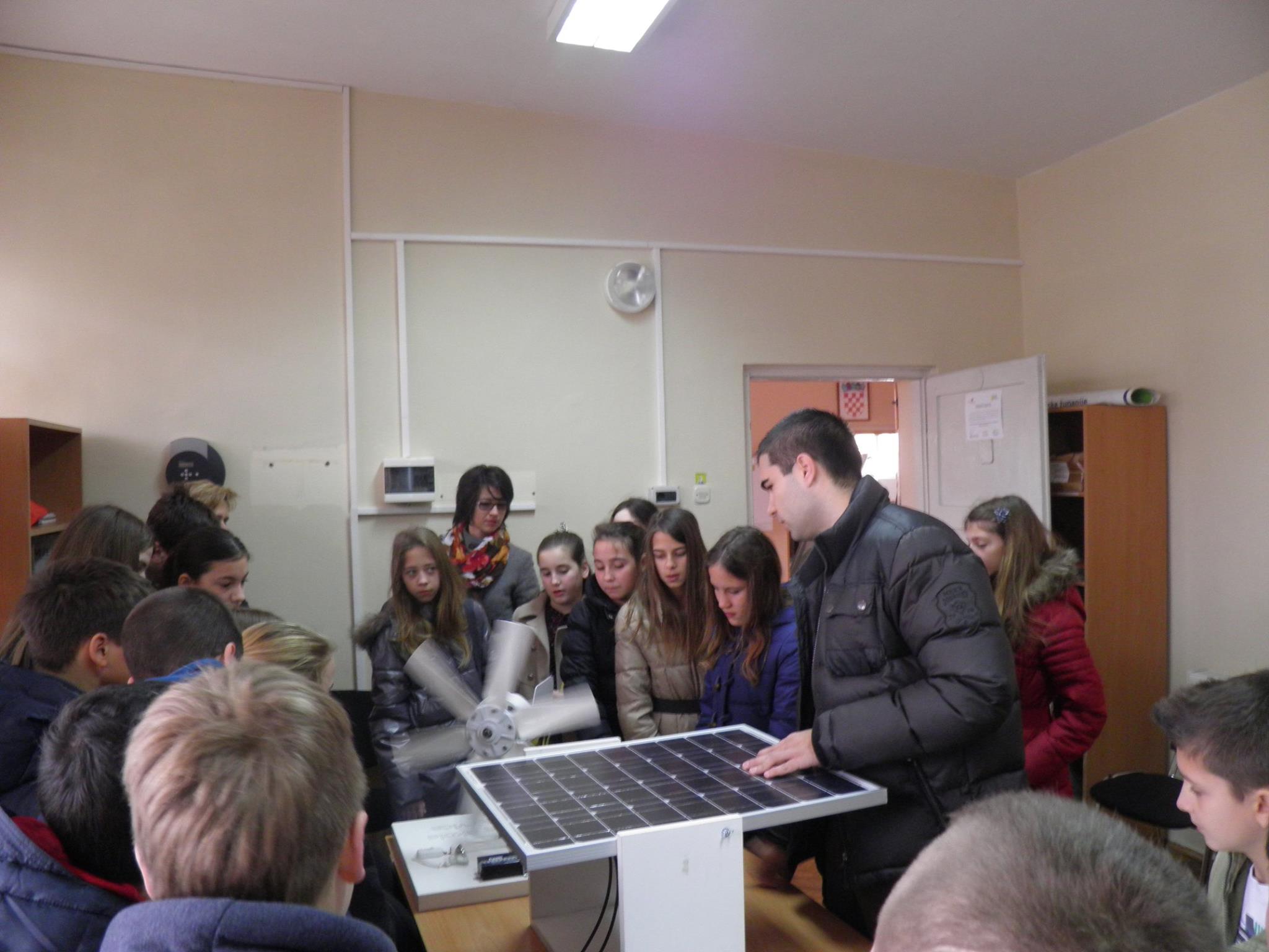 Posjeta učenika O&Scaron; Stjepana Radića Bibinje Solarnom edukacijskom centru Zadarske županije