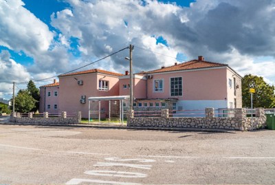 Osnovna &scaron;kola Poličnik zapo&scaron;ljava pomoćnika u nastavi